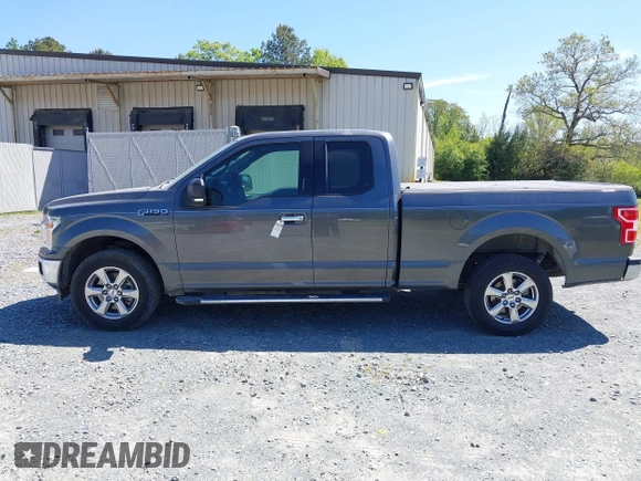 2019 Ford F-150 XL z VIN 1FTEX1C51KFA73506, wystawiony jako IAAI lot #42065274 z przebiegiem 144 397 mil mil oraz . Historia ofert i sprzedaży dostępna na DreamBid. Obrazek 15.