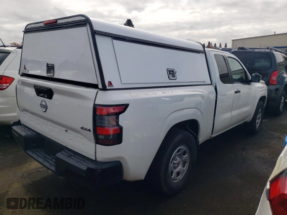 2022 Nissan Frontier S with VIN 1N6ED1CM7NN663880, listed as a Copart auction lot 67846884 with 30,240 mi miles and Salvage title. Bid and sale history available at DreamBid. Image 3.