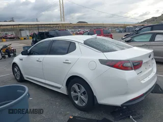 2015 Kia Optima with VIN KNAGM4AD6F5085785, listed as a IAAI auction lot 41687892 with 145,363 mi miles and . Bid and sale history available at carsss.com. Image 3.