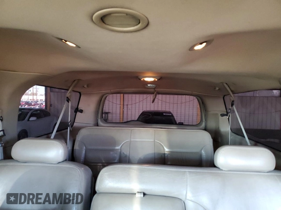 2001 Ford Excursion Limited с VIN 1FMSU43F71EA23909, выставлен на аукционе Copart как лот 49962255 с пробегом 252 585 миль миль и Списание • Salvage title. История ставок и продаж доступна на DreamBid. Изображение 10.