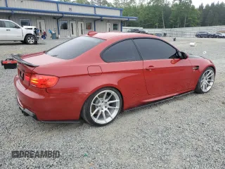 2010 BMW M3 z VIN WBSWD9C58AP362735, wystawiony jako Copart lot #54512815 z przebiegiem 99 924 mil mil oraz Szkody całkowita. Historia ofert i sprzedaży dostępna na DreamBid. Obrazek 3.