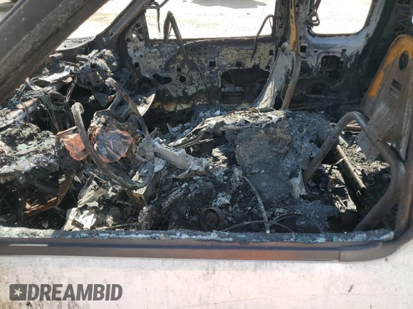 1999 Ford F-150 XL с VIN 1FTRX18L8XNB11044, выставлен на аукционе Copart как лот 75666974 с пробегом Не указан миль и На запчасти • Non repairable. История ставок и продаж доступна на DreamBid. Изображение 7.