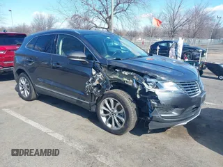 2017 Lincoln MKC Select with VIN 5LMTJ2DH9HUL51637, listed as a IAAI auction lot 41667429 with 40,509 mi miles and . Bid and sale history available at DreamBid. Image 6.