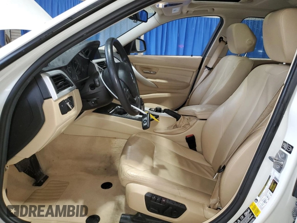 2013 BMW 3 Series 328i xDrive with VIN WBA3B3C58DF542088, listed as a Copart auction lot 52076465 with 85,222 mi miles and Salvage Title. Bid and sale history available at DreamBid. Image 7.