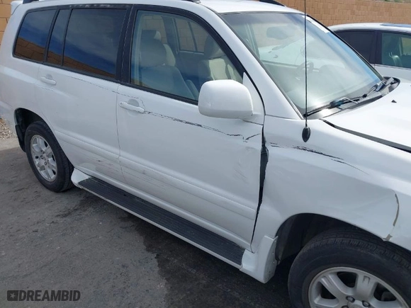 2002 Toyota Highlander with VIN JTEGF21A620068172, listed as a IAAI auction lot 41798425 with 168,647 mi miles. Bid and sale history available at carsss.com. Image 12.