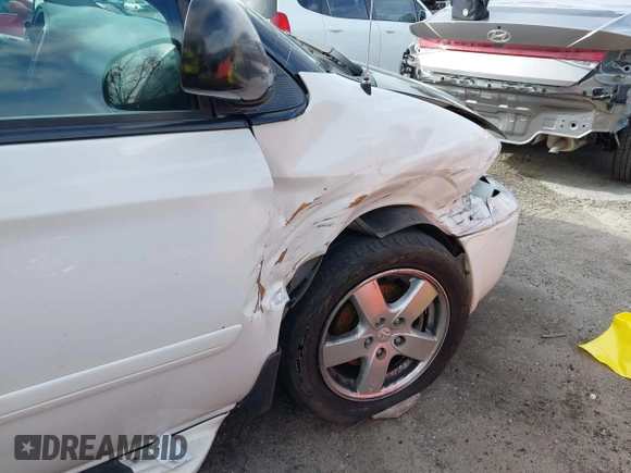 2005 Dodge Caravan SXT with VIN 2D4GP44L15R224531, listed as a IAAI auction lot 41590755 with 141,214 mi miles and . Bid and sale history available at DreamBid. Image 13.