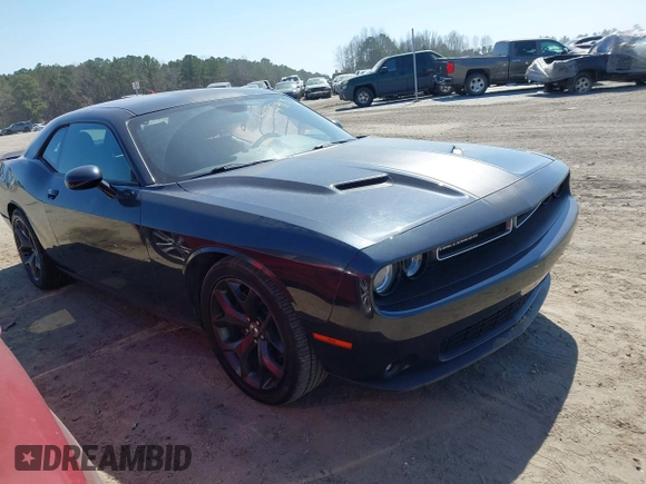 2017 Dodge Challenger SXT z VIN 2C3CDZAG6HH665661, wystawiony jako IAAI lot #41779875 z przebiegiem 97 280 mil mil oraz . Historia ofert i sprzedaży dostępna na DreamBid. Obrazek 1.