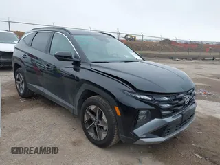2025 Hyundai Tucson SEL with VIN 5NMJB3DE5SH502169, listed as a IAAI auction lot 41711984 with 2,486 mi miles. Bid and sale history available at carsss.com. Image 1.