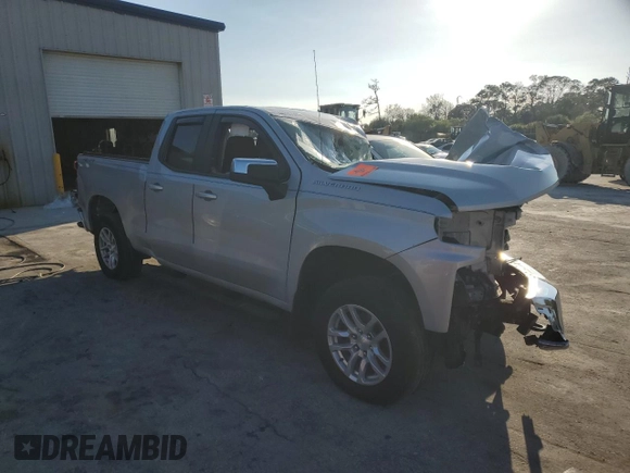 2020 Chevrolet Silverado 1500 LT with VIN 1GCRYDED5LZ141911, listed as a Copart auction lot 44265545 with Not Provided miles and Salvage Title. Bid and sale history available at DreamBid. Image 4.