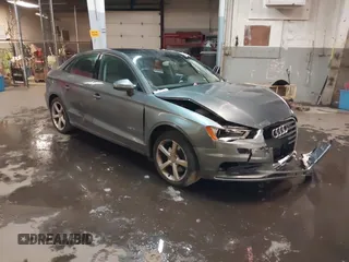 2015 Audi A3 Premium z VIN WAUBFGFF4F1090541, wystawiony jako IAAI lot #41375694 z przebiegiem 99 779 mil mil oraz . Historia ofert i sprzedaży dostępna na DreamBid. Obrazek 1.