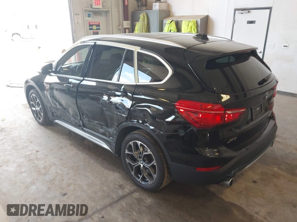 2022 BMW X1 xDrive28i with VIN WBXJG9C09N5U69567, listed as a IAAI auction lot 42273644 with 36,944 mi miles and . Bid and sale history available at DreamBid. Image 3.