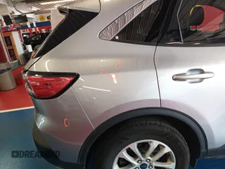 2022 Ford Escape SE with VIN 1FMCU0G6XNUB81597, listed as a IAAI auction lot 42846973 with 59,647 mi miles and . Bid and sale history available at DreamBid. Image 2.