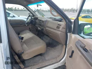 2002 Ford F-350 with VIN 1FDSF30L52ED64628, listed as a IAAI auction lot 41940130 with 237,792 mi miles and . Bid and sale history available at DreamBid. Image 5.