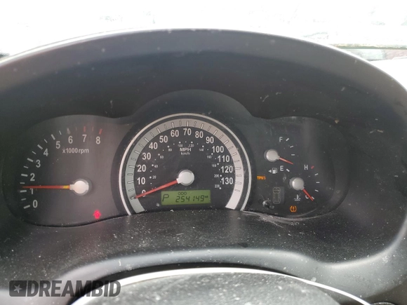 2008 Hyundai Entourage GLS z VIN KNDMC233786053636, wystawiony jako Copart lot #53715045 z przebiegiem 254 149 mil mil oraz Szkoda całkowita • Salvage title. Historia ofert i sprzedaży dostępna na DreamBid. Obrazek 9.