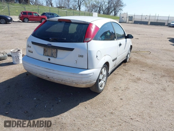 2001 Ford Focus ZX3 with VIN 3FAFP31341R247786, listed as a IAAI auction lot 42017033 with Not provided miles and . Bid and sale history available at DreamBid. Image 4.