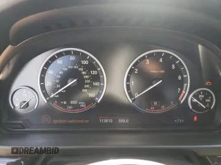 2013 BMW 5 Series 528i xDrive z VIN WBAXH5C51DDW13929, wystawiony jako Copart lot #55298965 z przebiegiem 113 810 mil mil oraz Szkoda całkowita • Salvage title. Historia ofert i sprzedaży dostępna na DreamBid. Obrazek 9.