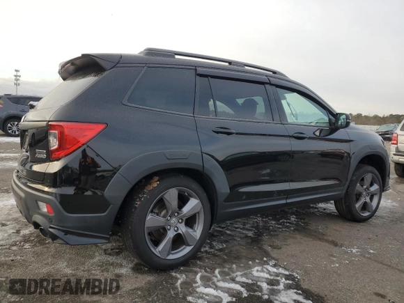 2021 Honda Passport Touring with VIN 5FNYF8H96MB007268, listed as a Copart auction lot 89077285 with 63,232 mi miles and Salvage Title. Bid and sale history available at carsss.com. Image 3.