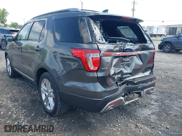 2017 Ford Explorer XLT with VIN 1FM5K7D86HGB90698, listed as a IAAI auction lot 42526802 with 124,640 mi miles and . Bid and sale history available at DreamBid. Image 6.