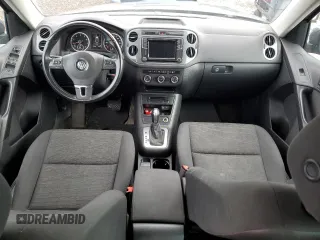 2017 Volkswagen Tiguan with VIN WVGHV7AX1HK017717, listed as a Copart auction lot 64948373 with 77,825 mi miles and Salvage title. Bid and sale history available at DreamBid. Image 8.