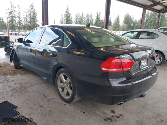 2013 Volkswagen Passat SE with VIN 1VWBP7A34DC111271, listed as a IAAI auction lot 41713195 with 91,280 mi miles. Bid and sale history available at carsss.com. Image 3.
