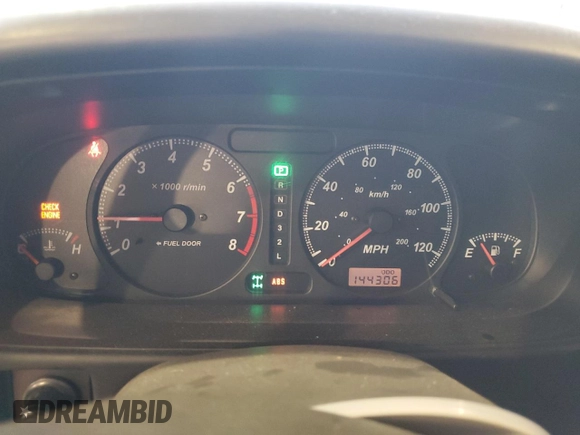 2000 Isuzu Rodeo z VIN 4S2DM58WXY4346884, wystawiony jako Copart lot #43108675 z przebiegiem 144 306 mil mil oraz Nie do naprawy. Historia ofert i sprzedaży dostępna na DreamBid. Obrazek 9.