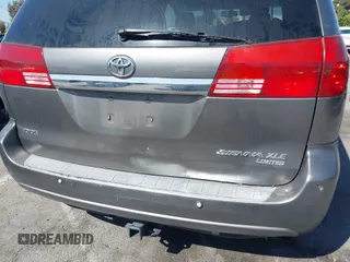 2005 Toyota Sienna XLE with VIN 5TDZA22C55S296645, listed as a IAAI auction lot 42017952 with 238,212 mi miles and . Bid and sale history available at DreamBid. Image 6.