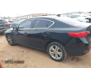 2013 Acura ILX z VIN 19VDE1F30DE000774, wystawiony jako IAAI lot #41791117 z przebiegiem 275 258 mil mil oraz . Historia ofert i sprzedaży dostępna na DreamBid. Obrazek 14.