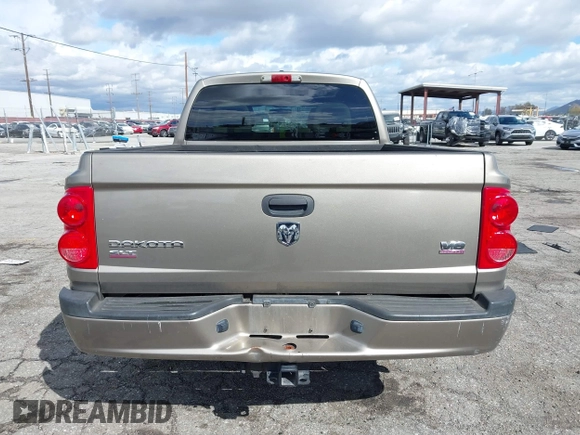 2007 Dodge Dakota SLT with VIN 1D7HE48N47S144084, listed as a IAAI auction lot 41798243 with 190,248 mi miles and . Bid and sale history available at carsss.com. Image 16.