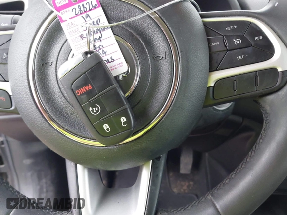 2019 Jeep Renegade Latitude with VIN ZACNJABB8KPK93485, listed as a IAAI auction lot 41923589 with 76,051 mi miles and . Bid and sale history available at DreamBid. Image 11.