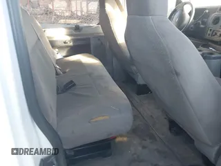 2013 Ford Econoline Passenger XL с VIN 1FBSS3BL2DDA76608, выставлен на аукционе IAAI как лот 41393919 с пробегом Не указан миль и . История ставок и продаж доступна на DreamBid. Изображение 8.