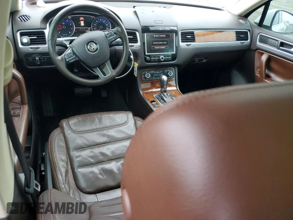 2012 Volkswagen Touareg Sport with VIN WVGEF9BP2CD010668, listed as a Copart auction lot 55306485 with 166,255 mi miles and Clean Title. Bid and sale history available at DreamBid. Image 8.