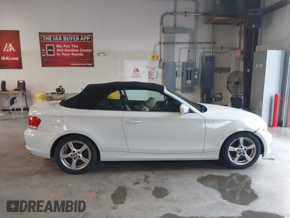 2012 BMW 1 Series 128i с VIN WBAUL7C50CVM82479, выставлен на аукционе IAAI как лот 42447894 с пробегом 166 093 миль миль и . История ставок и продаж доступна на DreamBid. Изображение 14.
