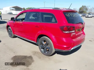 2018 Dodge Journey Crossroad with VIN 3C4PDDGG5JT371074, listed as a IAAI auction lot 41753355 with 122,353 mi miles and . Bid and sale history available at DreamBid. Image 3.