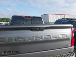 2019 Chevrolet Silverado 1500 LTZ with VIN 1GCUYGEL9KZ166327, listed as a IAAI auction lot 41995645 with 92,897 mi miles and . Bid and sale history available at DreamBid. Image 16.