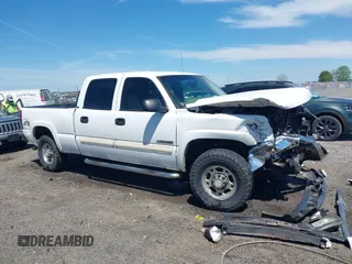 2007 Chevrolet Silverado 1500HD LS z VIN 1GCGK13UX7F199725, wystawiony jako IAAI lot #42098940 z przebiegiem Nie podano mil oraz . Historia ofert i sprzedaży dostępna na DreamBid. Obrazek 13.