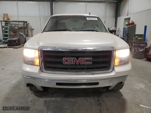 2011 GMC Sierra 1500 SLE with VIN 3GTP2VE39BG323180, listed as a Copart auction lot 88436135 with 176,549 mi miles and Clean Title. Bid and sale history available at carsss.com. Image 5.