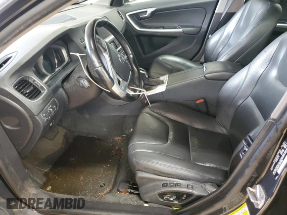2015 Volvo V60 T5 Drive-E Platinum with VIN YV140MEM8F1261054, listed as a Copart auction lot 58130135 with 123,796 mi miles and Salvage title. Bid and sale history available at DreamBid. Image 7.
