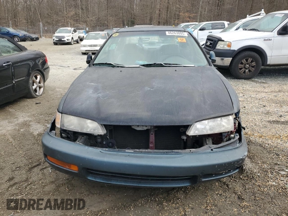 1996 Honda Accord EX with VIN 1HGCD5655TA028555, listed as a Copart auction lot 46263005 with 186,377 mi miles and Salvage Title. Bid and sale history available at DreamBid. Image 5.