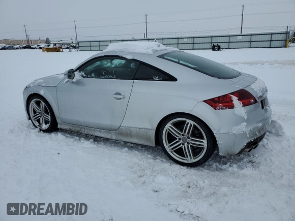 2010 Audi TTS z VIN TRUK1AFK3A1021009, wystawiony jako Copart lot #45598215 z przebiegiem 80 615 mil mil oraz Szkoda całkowita • Salvage title. Historia ofert i sprzedaży dostępna na DreamBid. Obrazek 2.