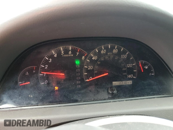 2005 Toyota Camry STD z VIN 4T1BE32K85U386267, wystawiony jako Copart lot #59219615 z przebiegiem 171 844 mil mil oraz Szkoda całkowita • Salvage title. Historia ofert i sprzedaży dostępna na DreamBid. Obrazek 9.