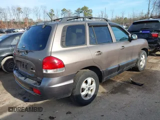 2005 Hyundai Santa Fe GLS z VIN KM8SC13D45U929446, wystawiony jako IAAI lot #41200311 z przebiegiem 157 669 mil mil oraz . Historia ofert i sprzedaży dostępna na DreamBid. Obrazek 4.
