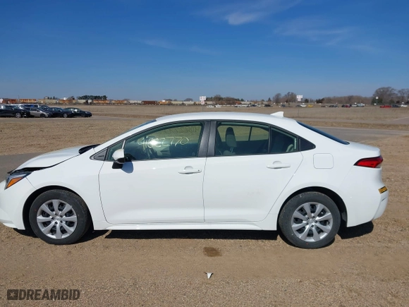 2024 Toyota Corolla Hybrid LE with VIN JTDBCMFE8RJ025908, listed as a IAAI auction lot 41822770 with 16,747 mi miles. Bid and sale history available at carsss.com. Image 15.