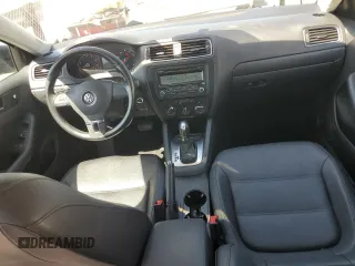2011 Volkswagen Jetta Sedan SE w/Convenience & Sunroof PZEV with VIN 3VWDZ7AJ6BM120423, listed as a Copart auction lot 53132545 with 87,037 mi miles and Salvage Title. Bid and sale history available at carsss.com. Image 8.