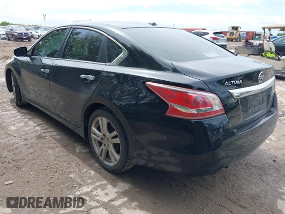 2013 Nissan Altima SL with VIN 1N4BL3AP4DN488106, listed as a IAAI auction lot 41904258 with 170,022 mi miles and . Bid and sale history available at DreamBid. Image 3.