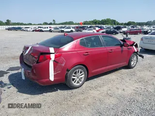 2011 Kia Optima LX z VIN KNAGM4A76B5072989, wystawiony jako IAAI lot #42296570 z przebiegiem 70 500 mil mil oraz . Historia ofert i sprzedaży dostępna na DreamBid. Obrazek 4.