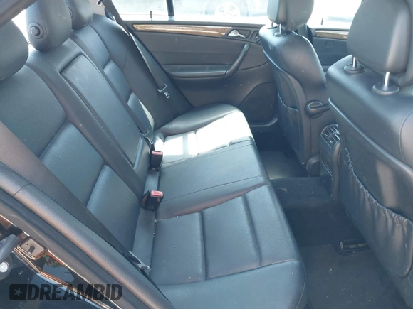 2007 Mercedes-Benz C 230 Sport z VIN WDBRF52H27F931854, wystawiony jako IAAI lot #42154149 z przebiegiem 187 730 mil mil oraz . Historia ofert i sprzedaży dostępna na DreamBid. Obrazek 8.