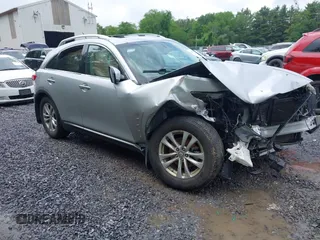 2010 Infiniti FX z VIN JN8AS1MWXAM855869, wystawiony jako IAAI lot #42458685 z przebiegiem 121 000 mil mil oraz . Historia ofert i sprzedaży dostępna na DreamBid. Obrazek 1.