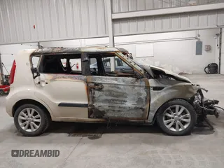 2013 Kia Soul with VIN KNDJT2A51D7525020, listed as a IAAI auction lot 41599276 with 1 mi miles. Bid and sale history available at carsss.com. Image 13.