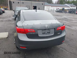 2013 Acura ILX Hybrid Tech Pkg with VIN 19VDE3F75DE300518, listed as a IAAI auction lot 41951546 with 149,618 mi miles. Bid and sale history available at carsss.com. Image 17.