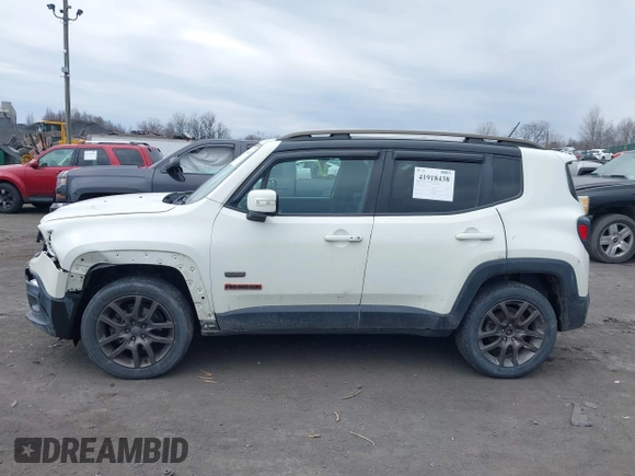 2016 Jeep Renegade Latitude with VIN ZACCJBBT7GPE10859, listed as a IAAI auction lot 41918438 with 117,036 mi miles. Bid and sale history available at carsss.com. Image 14.